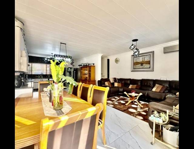 3 BEDROOM DUPLEX FOR SALE IN BRACKENDOWNS